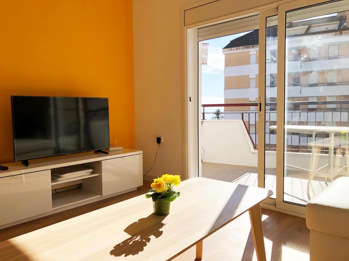 Lovely Seaside Apartment In Front Of Calafell Beach And Cunit Beach Segur de Calafell Zewnętrze zdjęcie